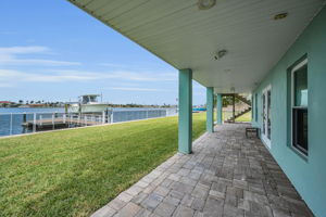 Lanai1