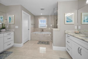 Upper Level Primary Bathroom1a