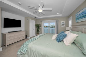 Upper Level Primary Bedroom1b
