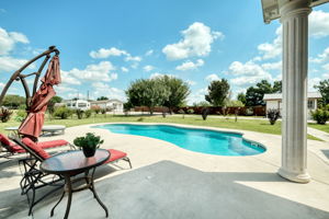 Pool/Shed/Outbuilding