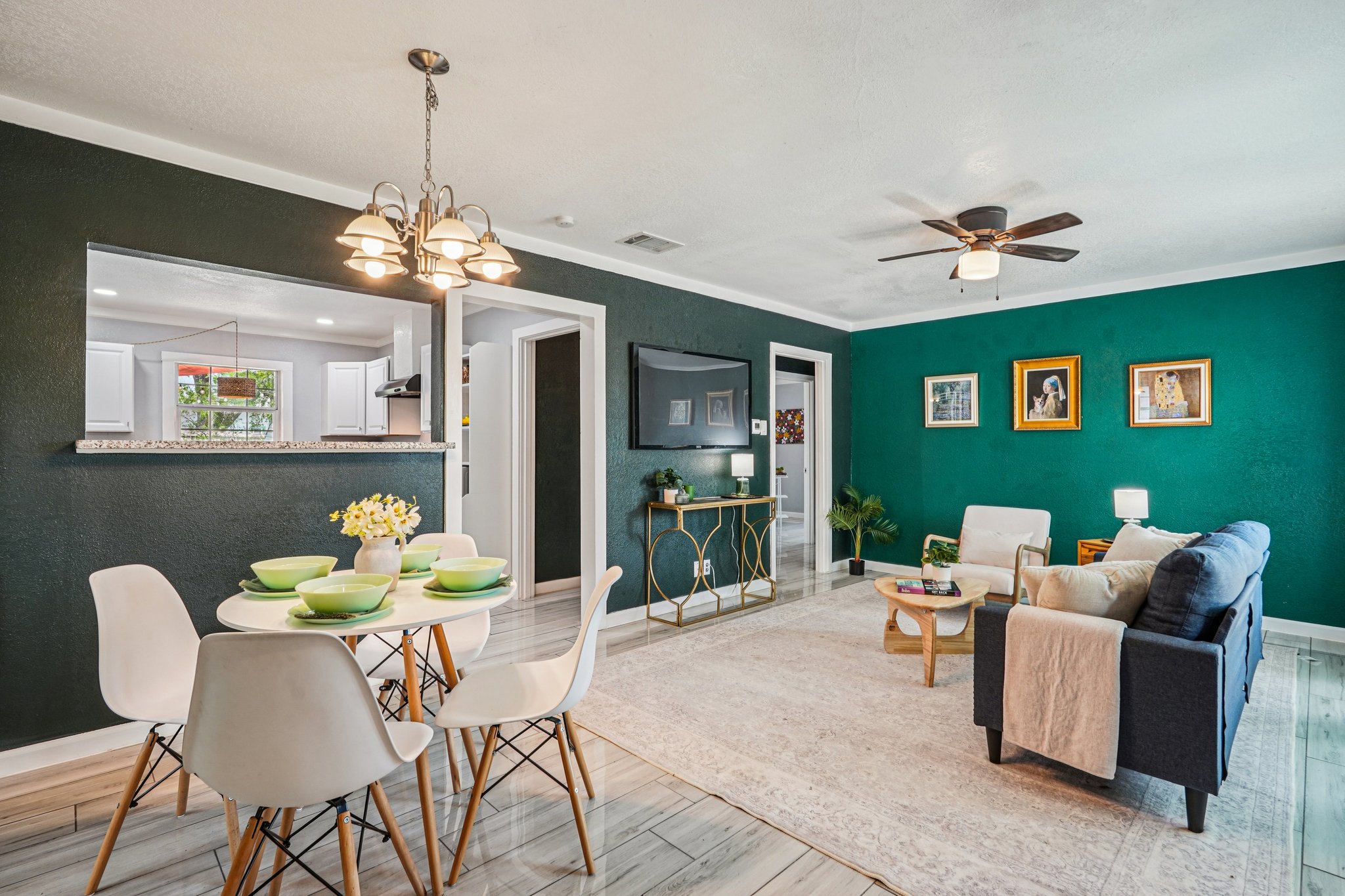 Future Dr-S0804-010.jpg