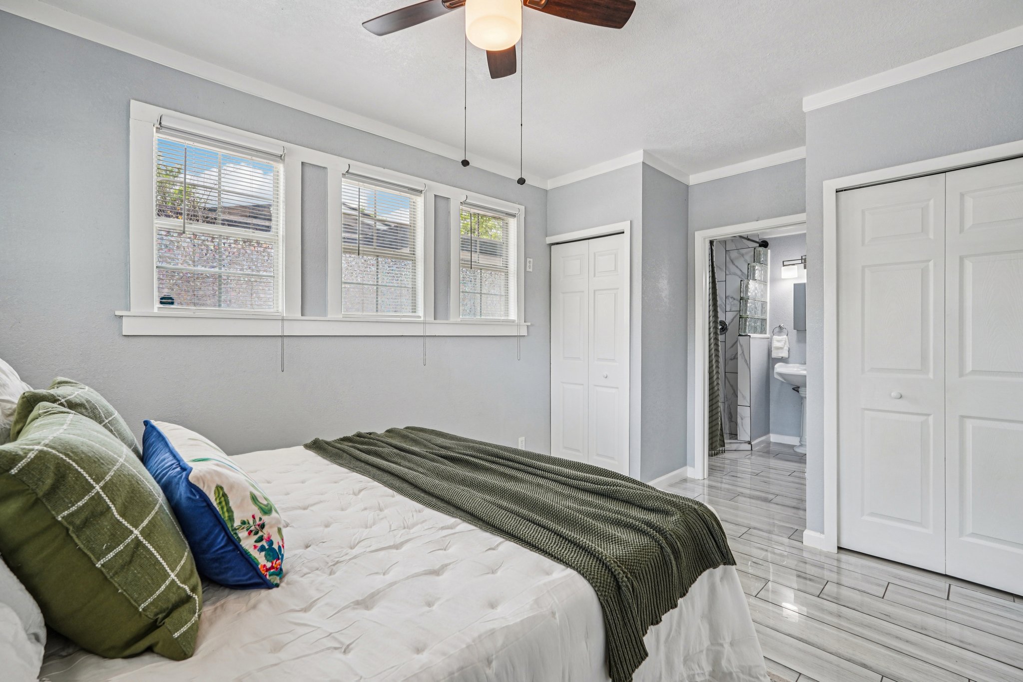 Future Dr-S0804-027.jpg