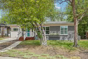 Future Dr-S0804-001.jpg