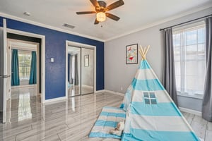 Future Dr-S0804-021.jpg