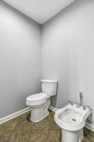  Photo 36