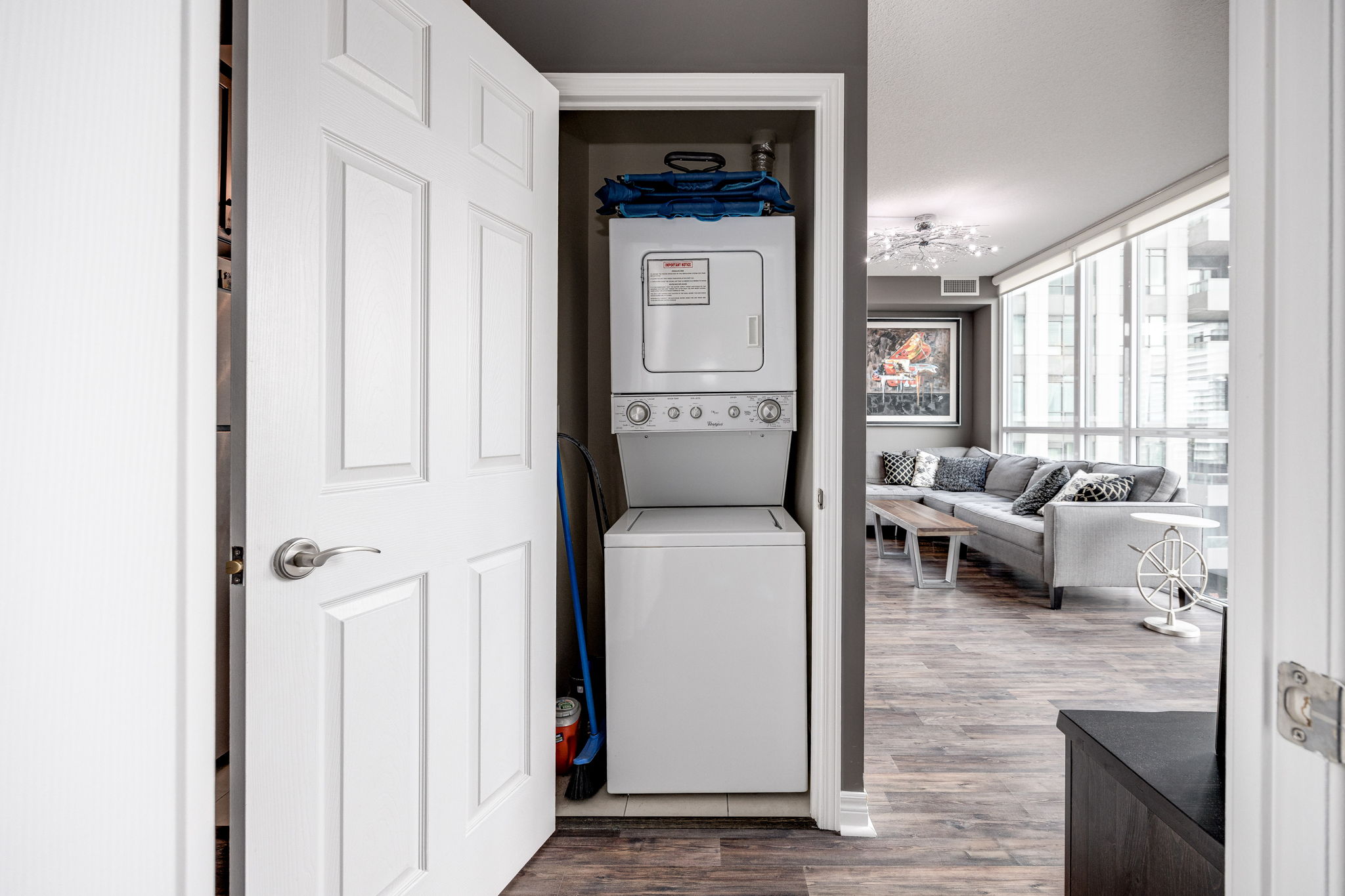 Mississauga property showcase — delivered property photograph 25