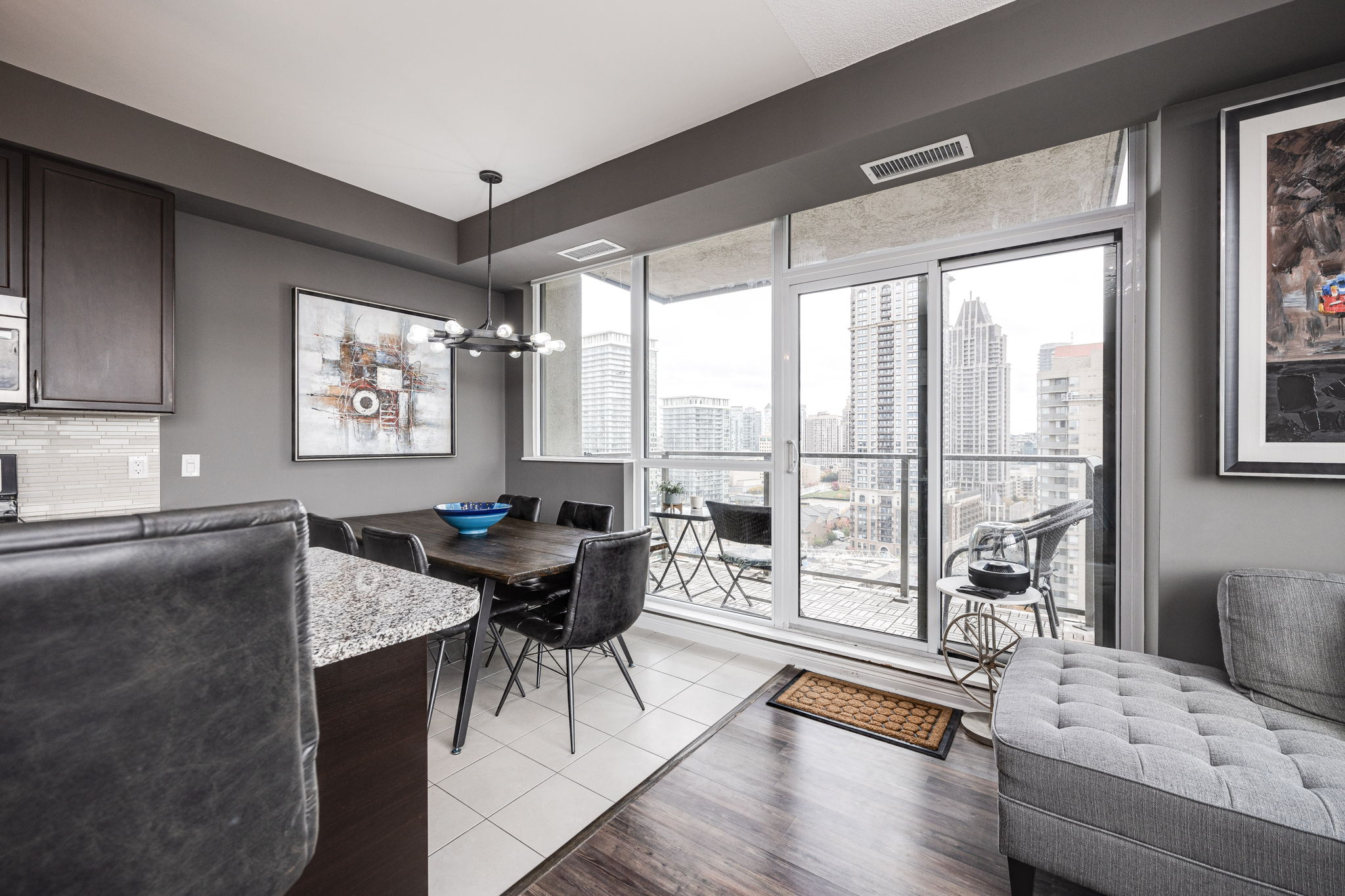 Mississauga property showcase — delivered property photograph 5
