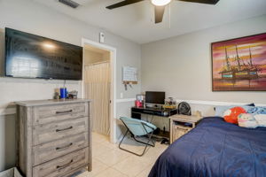 SW 31st Ter-024