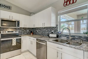 SW 31st Ter-011