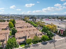 Elm Ave-S2409-040.jpg