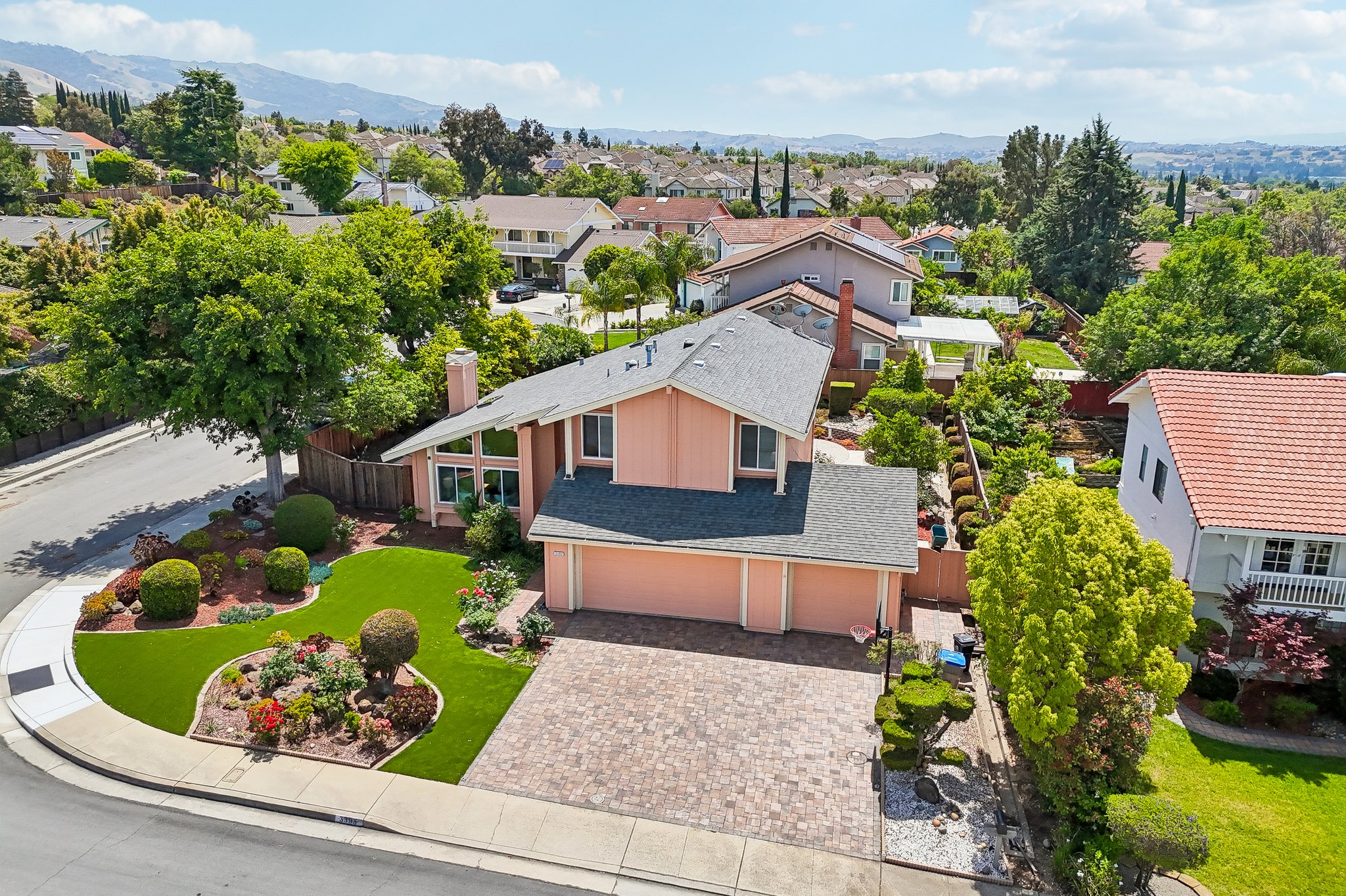 Belgrove Cir-S0205-068.jpg