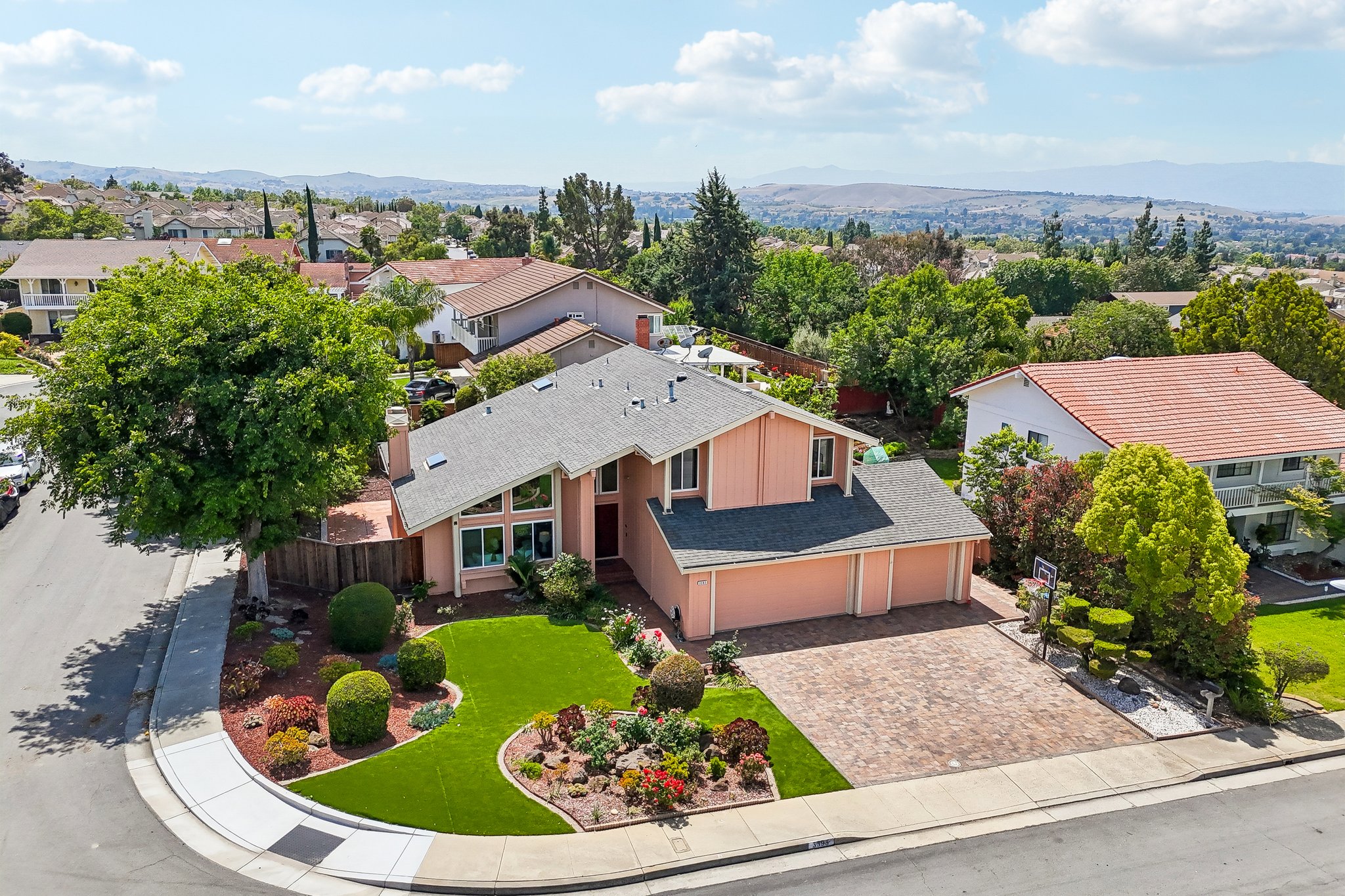 Belgrove Cir-S0205-069.jpg