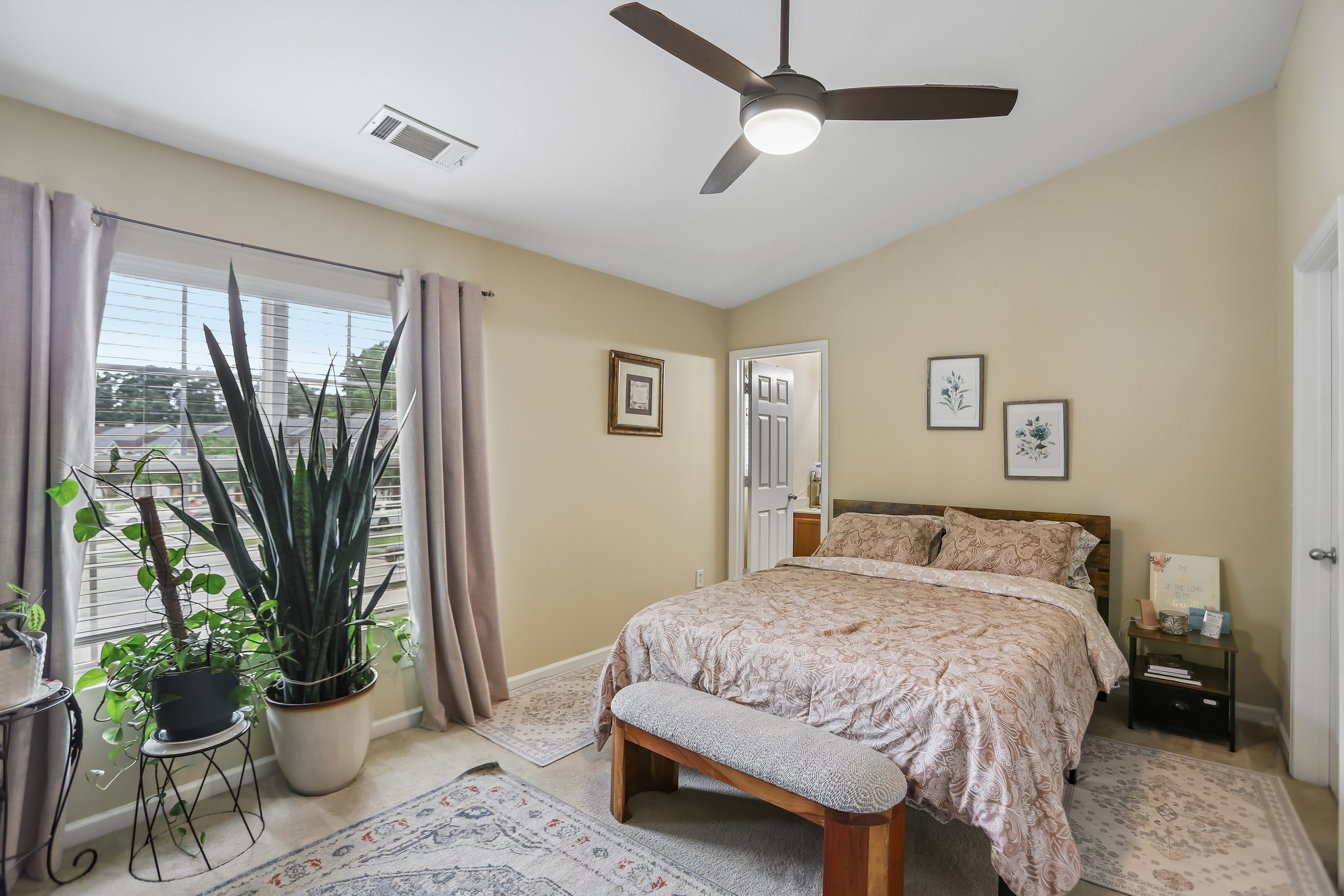 Fernview Dr-S1006-016.jpg
