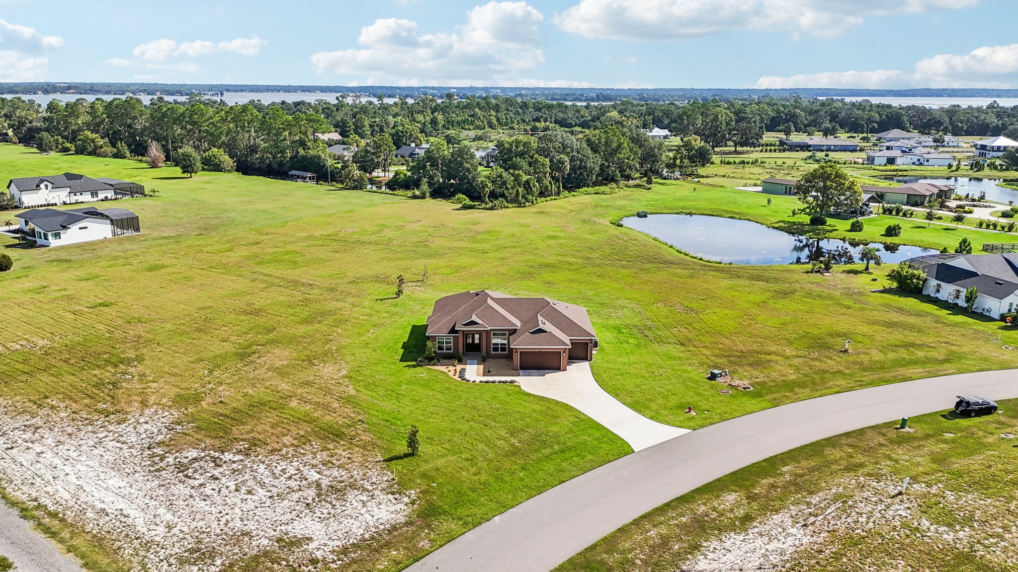 Lake Diane Rd-S1909-041.jpg