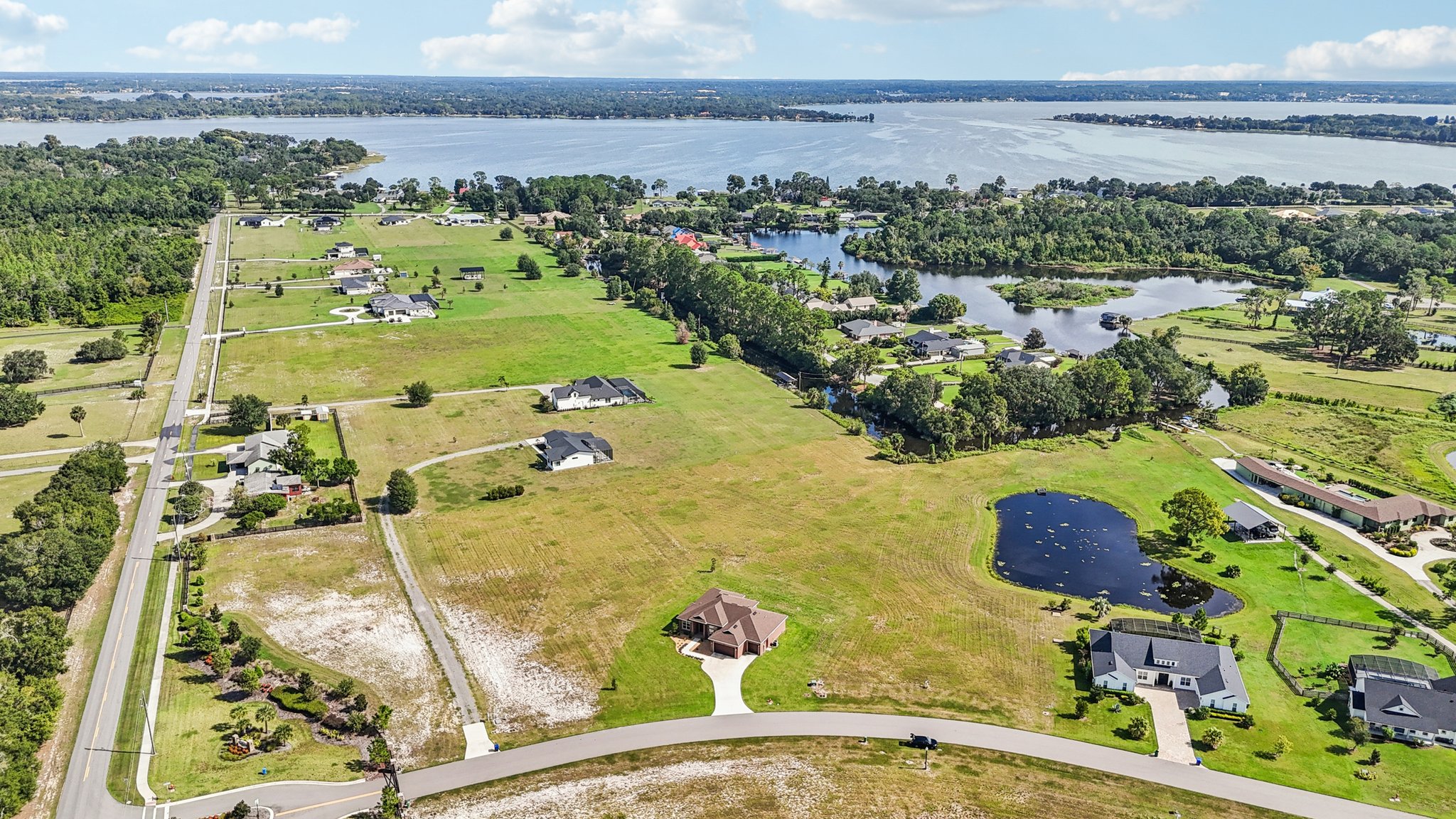 Lake Diane Rd-S1909-045.jpg