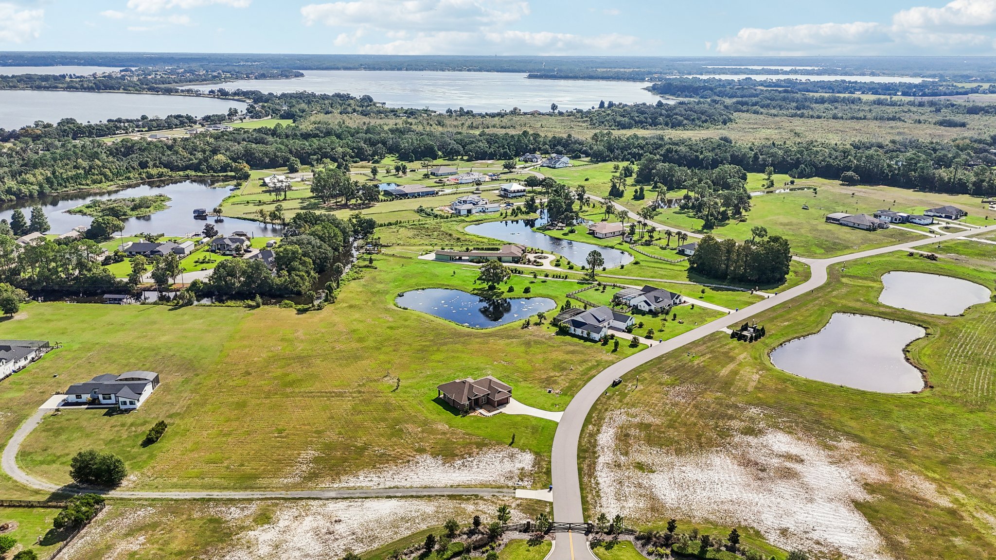 Lake Diane Rd-S1909-047.jpg