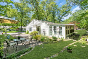  Photo 24