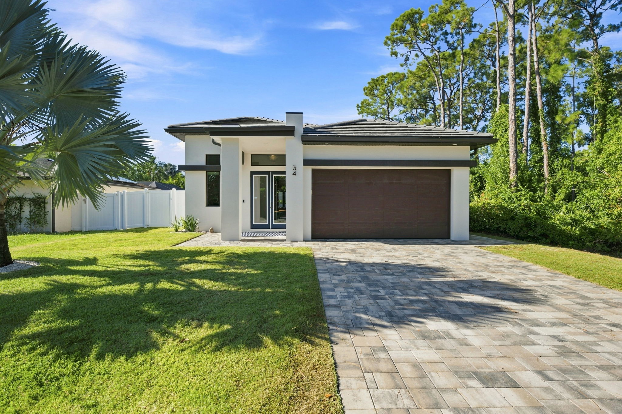 34 6th St, Bonita Springs, FL 34134, USA Photo 2