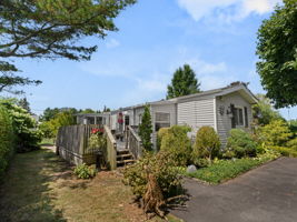  Photo 0