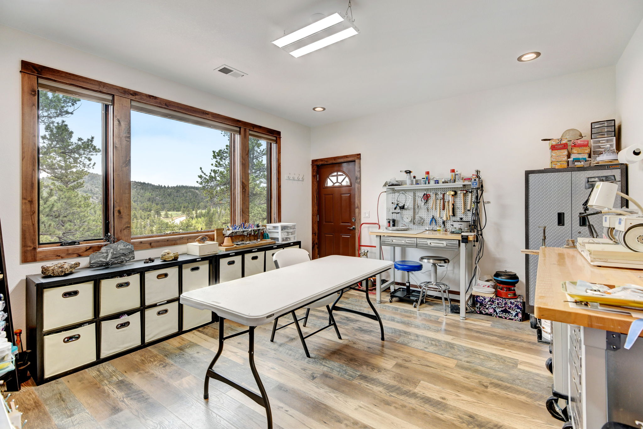 Studio with Exterior Door and Beautiful Views