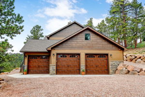 Dream Garage - 1,184 Sq Ft with 3 - 9x8 doors