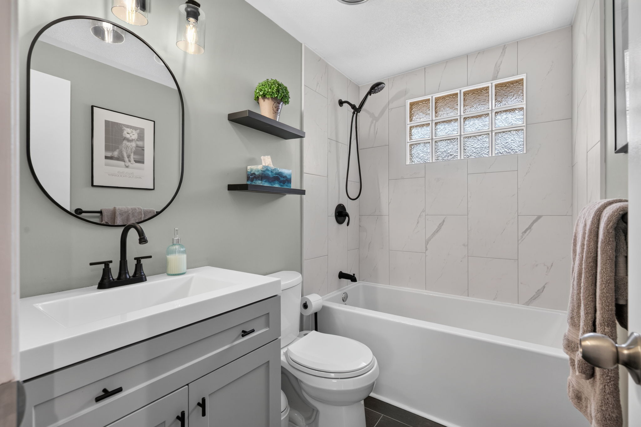  Photo 38