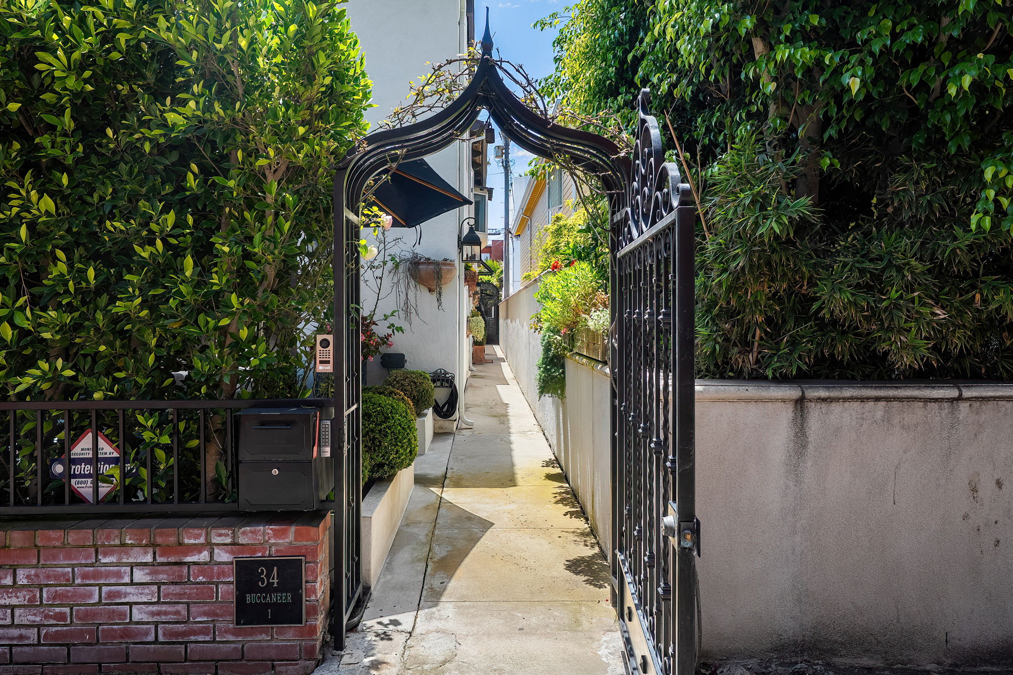 34 Buccaneer Street 1A-2