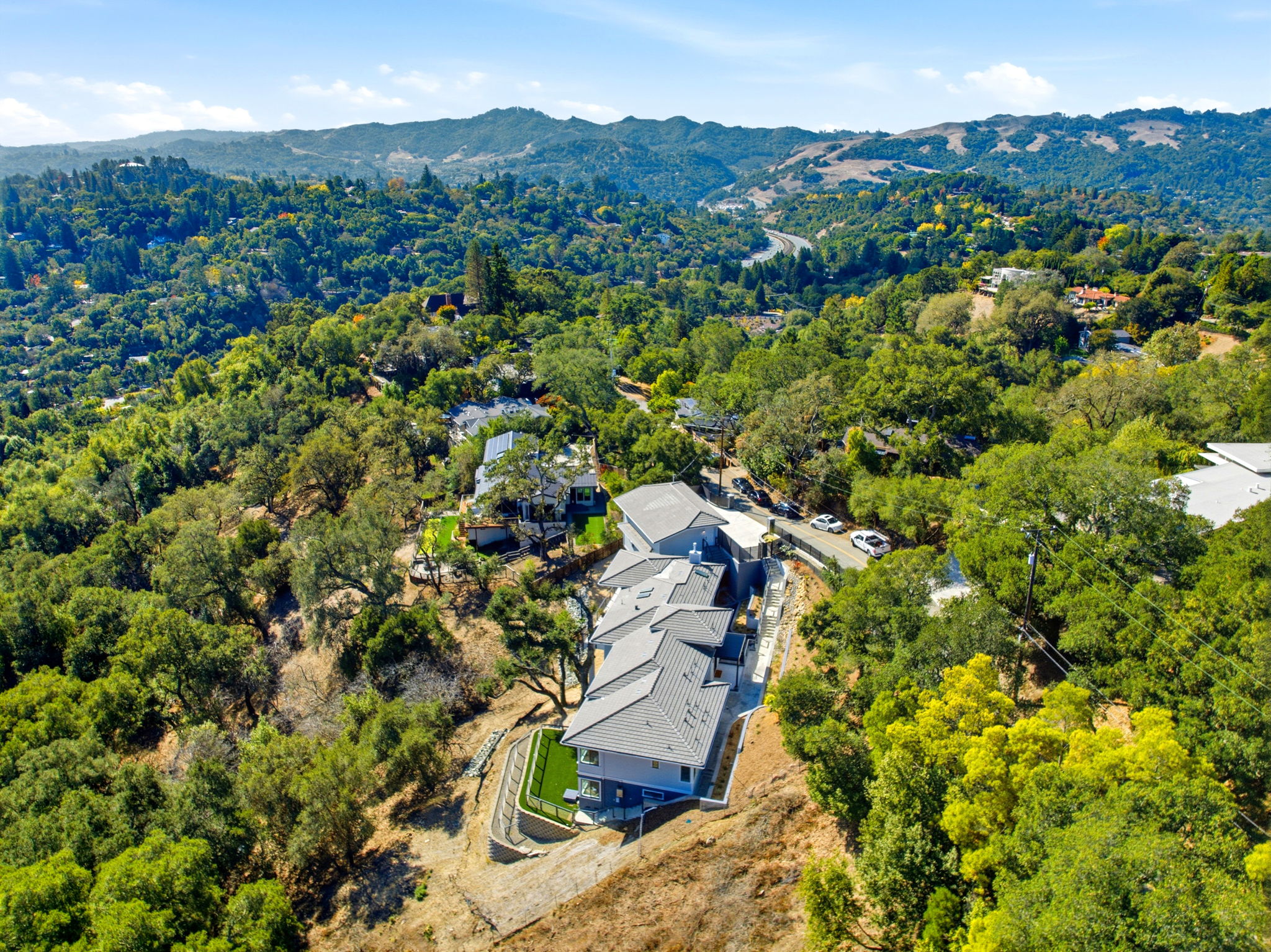 012_F8_AERIAL_34 Charles