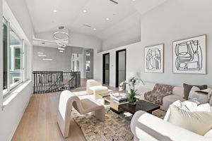 007_F8_34 Charles Hill Cir