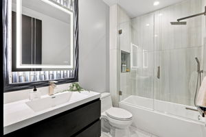 070_F8_34 Charles Hill Cir