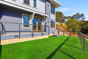 086_F8_34 Charles Hill Cir