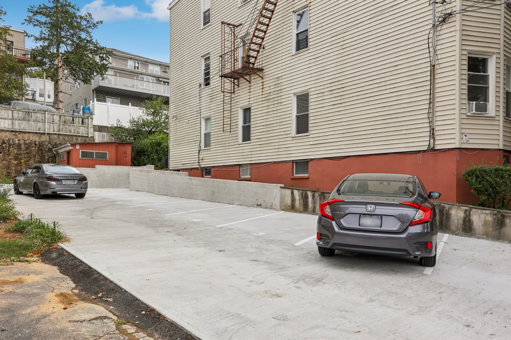 Clarendon Ave-S1109-025.jpg