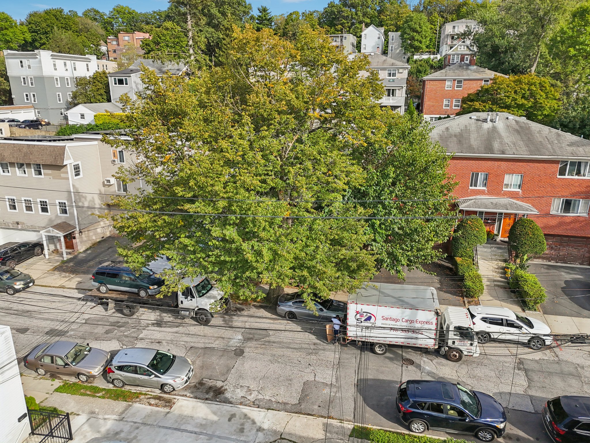 Clarendon Ave-S1109-035.jpg