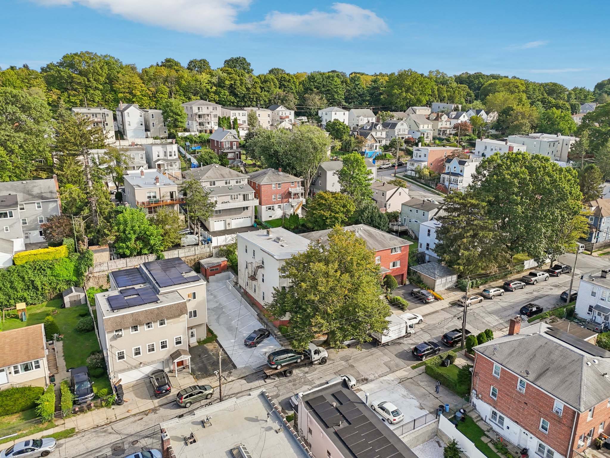 Clarendon Ave-S1109-038.jpg