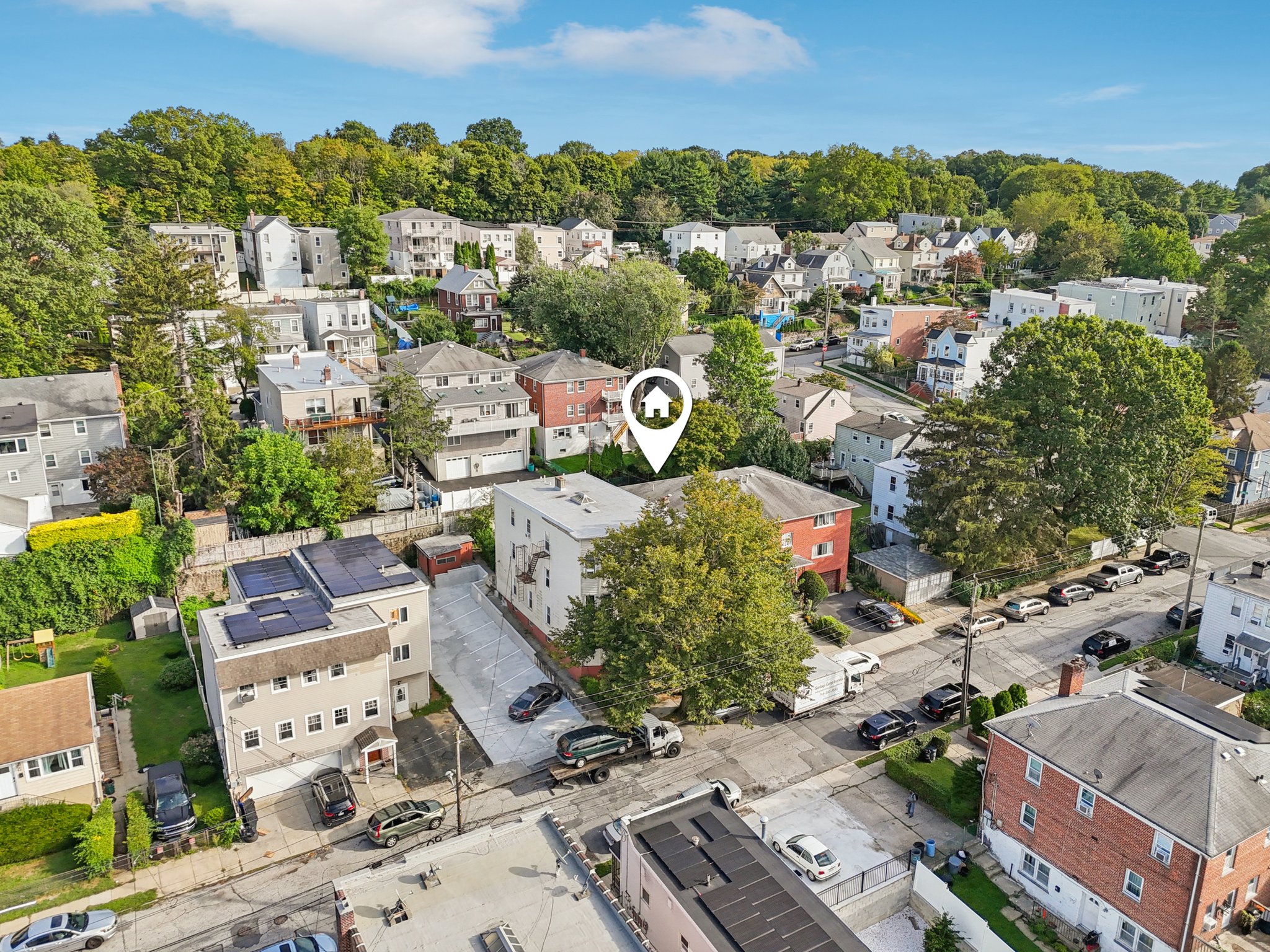 Clarendon Ave-S1109-039.jpg