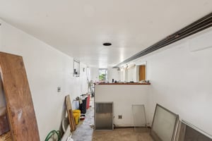 Clarendon Ave-S1109-014.jpg
