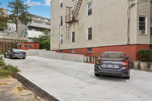 Clarendon Ave-S1109-025.jpg