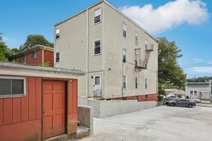 Clarendon Ave-S1109-026.jpg