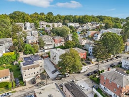 Clarendon Ave-S1109-038.jpg
