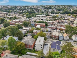 Clarendon Ave-S1109-043.jpg