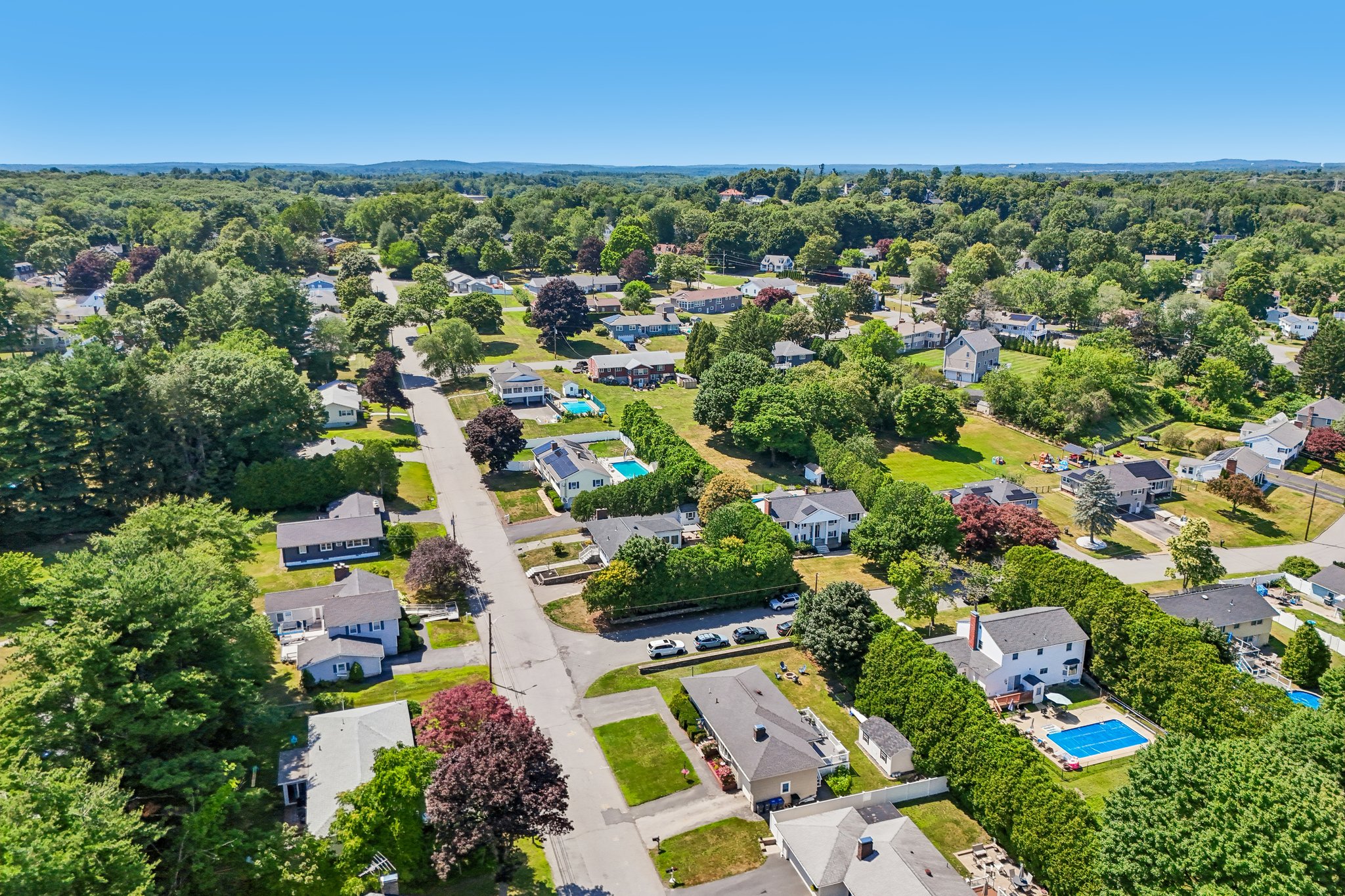 Duston Dr-S2107-045.jpg