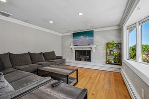 Duston Dr-S2107-009.jpg
