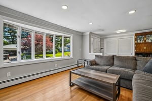 Duston Dr-S2107-011.jpg