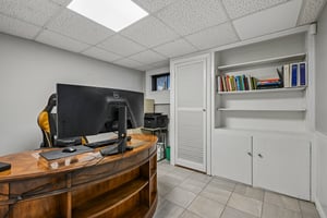 Duston Dr-S2107-013.jpg