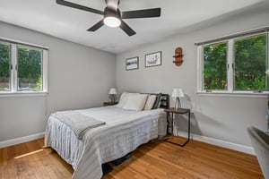 Duston Dr-S2107-029.jpg