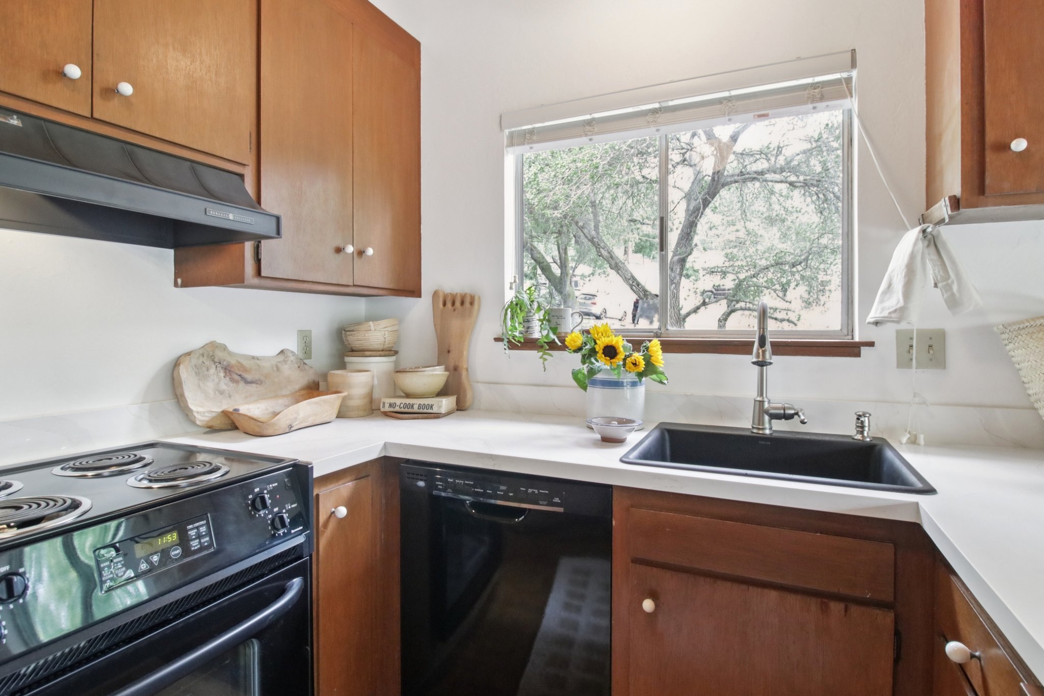 Fair Dr-S3103-022.jpg