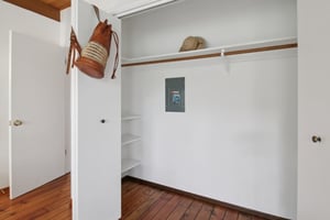 Fair Dr-S3103-033.jpg