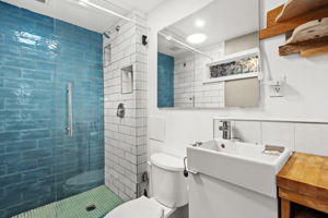  Photo 48