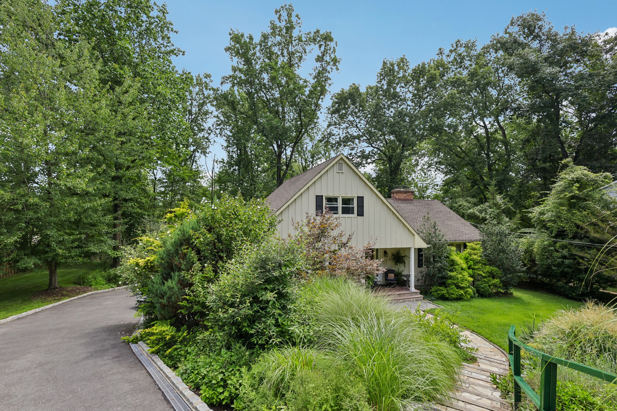Forest Dr-S1508-005.jpg