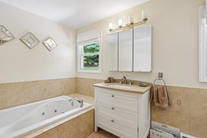 Forest Dr-S1508-019.jpg